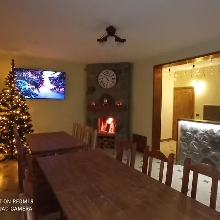 кам'яний двір Mykulychyn