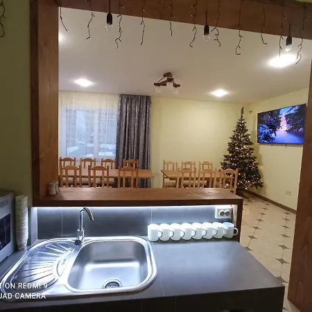 кам'яний двір Mykulytschyn