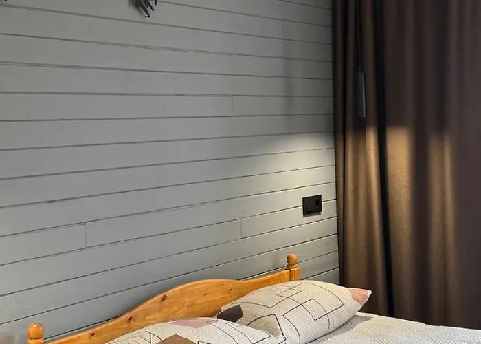 Hotel кам'яний двір *