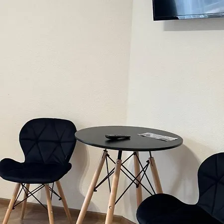 кам'яний двір * Mykulychyn