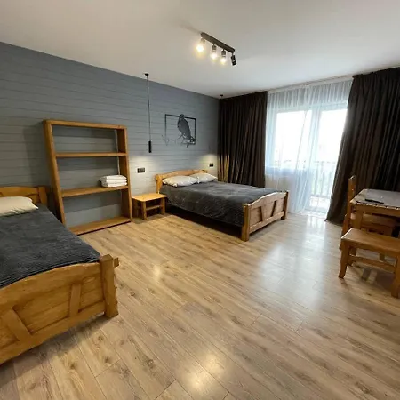 кам'яний двір Hotel